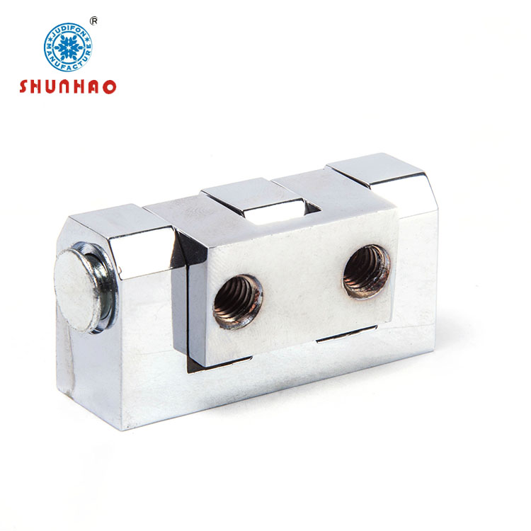 High pressure door hinges